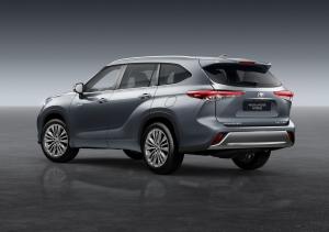 Toyota Highlander Hybrid 2020 года  (EU)